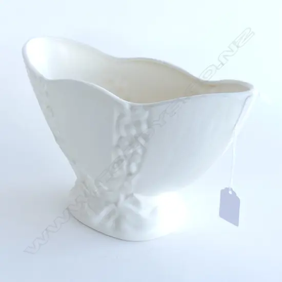 CROWN LYNN WHITE VASE #553 W.315mm