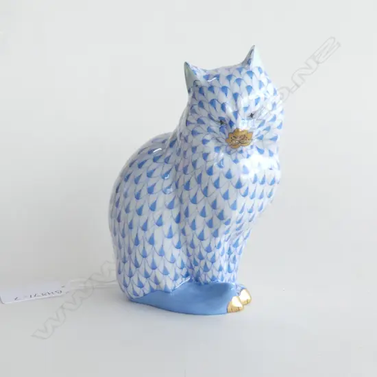 HEREND PORCELAIN BLUE CAT