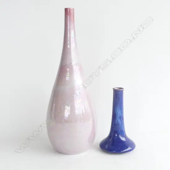 2 VINTAGE ASHBY GUILD POTTERY VASES, H.280 & 125mm (LARGER HAS CRAZING)