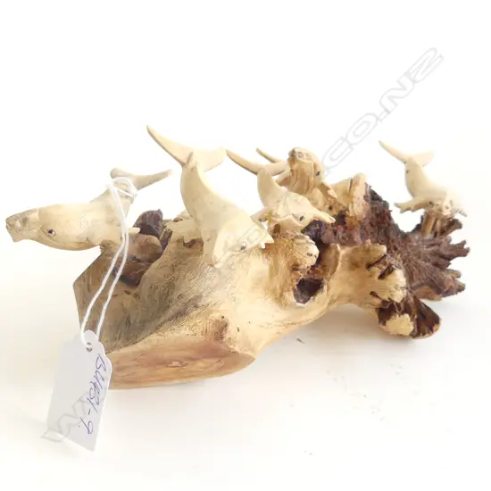 DACTYLANTHUS ROSEWOOD PIECE W POD OF 5 WHALES L.180mm