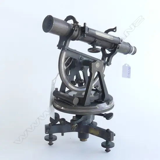 ANTIQUE BRASS TROUGHTON & SIMMS SIGHTING LEVEL SILVERED SCALES