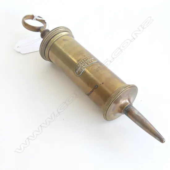 C1900 BRASS SYRINGE LABELLED 'GARDNER 32 FORREST ROAD EDINBURGH'