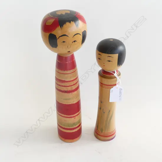PAIR OF 1950s JAPANESE WOODEN KOKESHI DOLLS