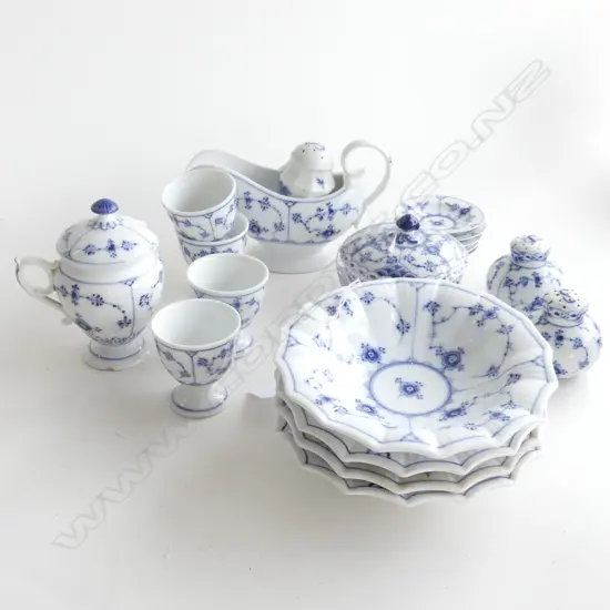 19 PCS ROYAL COPENHAGEN BLUE & WHITE CHINA; EGG CUPS, SUGAR, SM BOWLS & DISHES ETC,