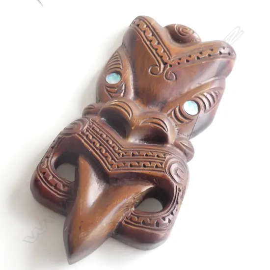 CARVED WOODEN MAORI TIKI MASK 'A RANGATIRA SOUVENIR' H.410mm
