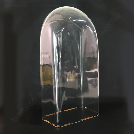 ORIGINAL VICTORIAN SQUARE BASE GLASS DISPLAY DOME, 220 x 150 x 500mm