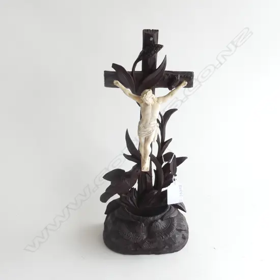 CARVED WOODEN CRUCIFIX WITH FONT  H.300mm