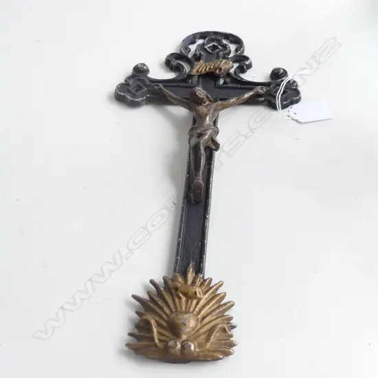 VINTAGE METAL WALL CRUCIFIX H.345mm