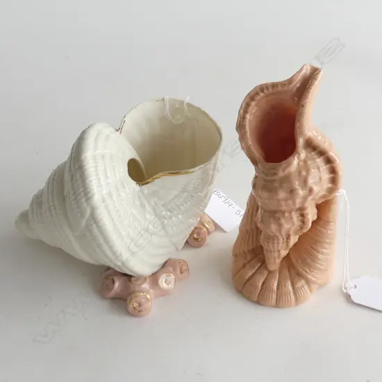 2 VINTAGE PORCELAIN SHELL VASES; GRAINGER & CO (L 160mm) & SALMON CORNUCOPIA VASE (H.125mm)