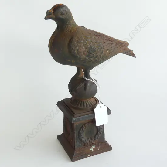 VINTAGE CAST IRON PIGEON H.300mm