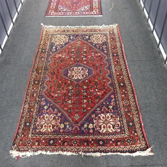 HAND KNOTTED WOOL PILE RUG 1540 x 1020mm