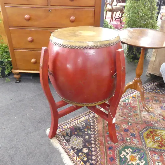 VINTAGE RED LACQUERED ORIENTAL DRUM ON STAND H.780 / 520mm dia