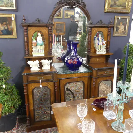 VICTORIAN WALNUT MIRROR BACKED SIDEBOARD L.1530mm x 400mm x H.2130mm