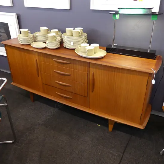 RETRO / MID CENTURY STYLE SEPELE MAHOGANY & VENEER SIDE BOARD 1800 x 410 x 810mm