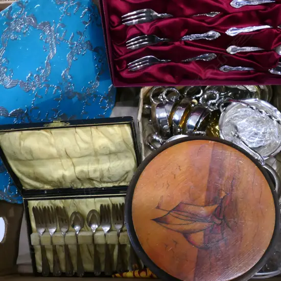 BOX LOT SILVER PLATE, BOXED CUTLERY, WOODEN BOX ETC