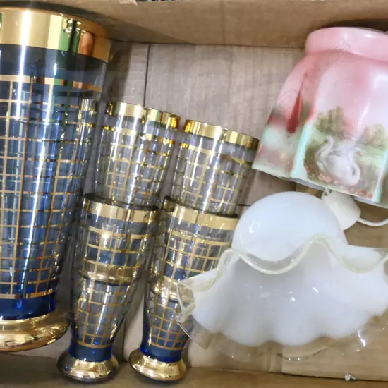 BOX ASST GLASS; 2 VICTORIAN LAMPSHADES + LG BLUE & GOLD GLASS JUG WITH 4 TALL GLASSES