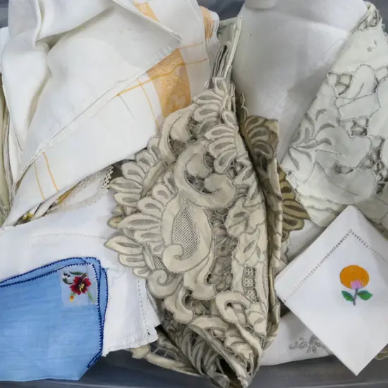 BOX LOT ASST. LINENS