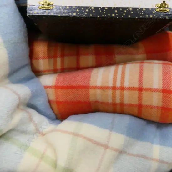 BOX LOT 3 WOOLEN BLANKETS + OLD SUITCASE