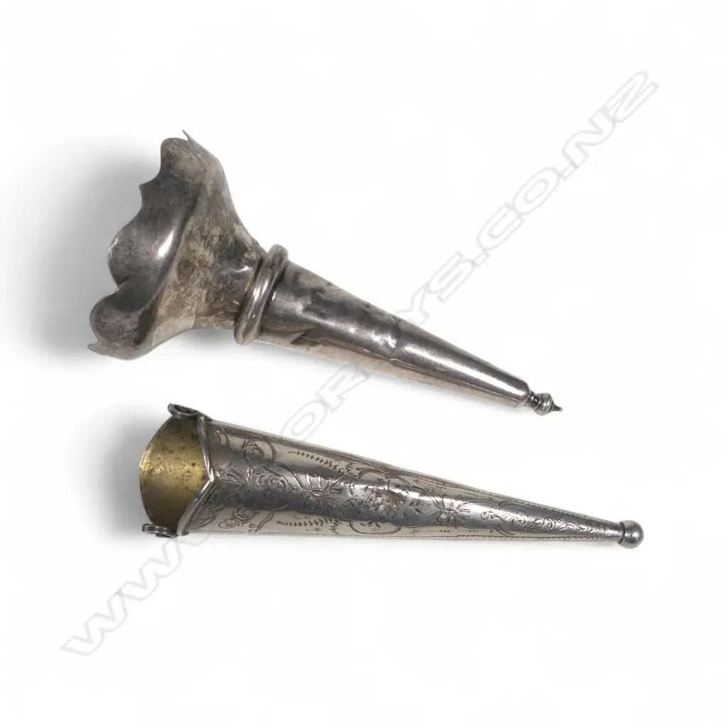 Two Edwardian posy holders, one sterling silver of trumpet shape with engraved decoration, Image 1++