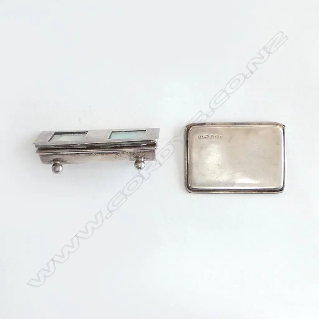 A sterling silver double stamp box and a slender silver stamp pocket case, Image 1++