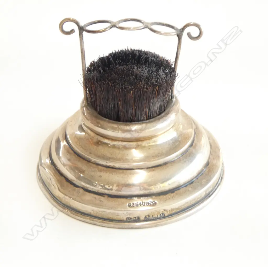 An uncommon boar's bristle and sterling silver nib wipe, Image 1++