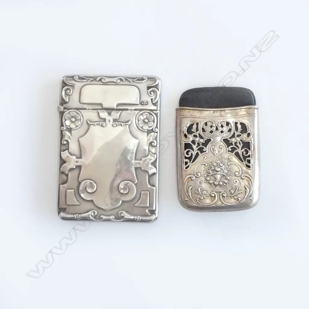 Two silver visiting card cases, one American, one English, Image 1++