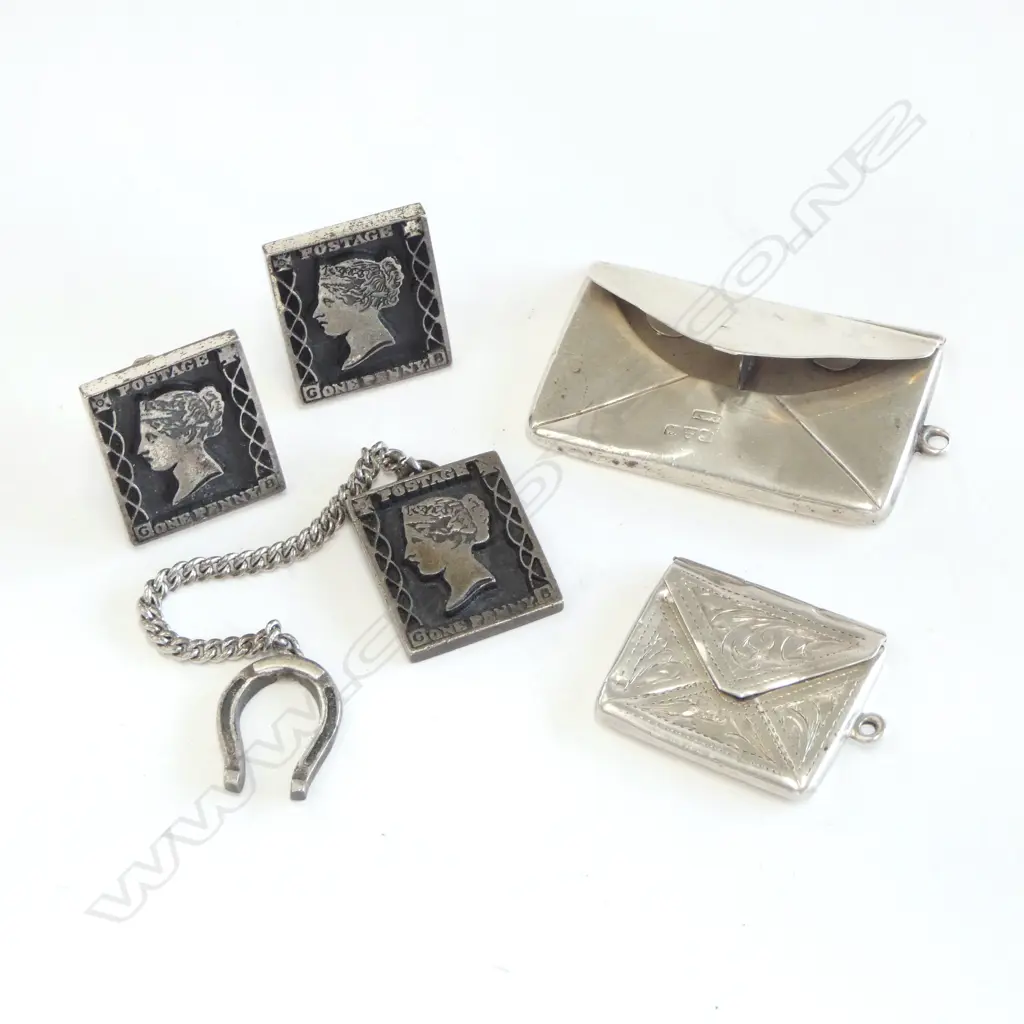 Two silver stamp 'envelopes', Image 1++