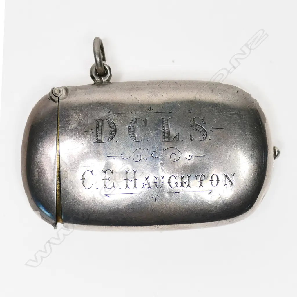 An uncommon sterling silver combination vesta, sovereign and stamp case, with NZ interest, Image 1++