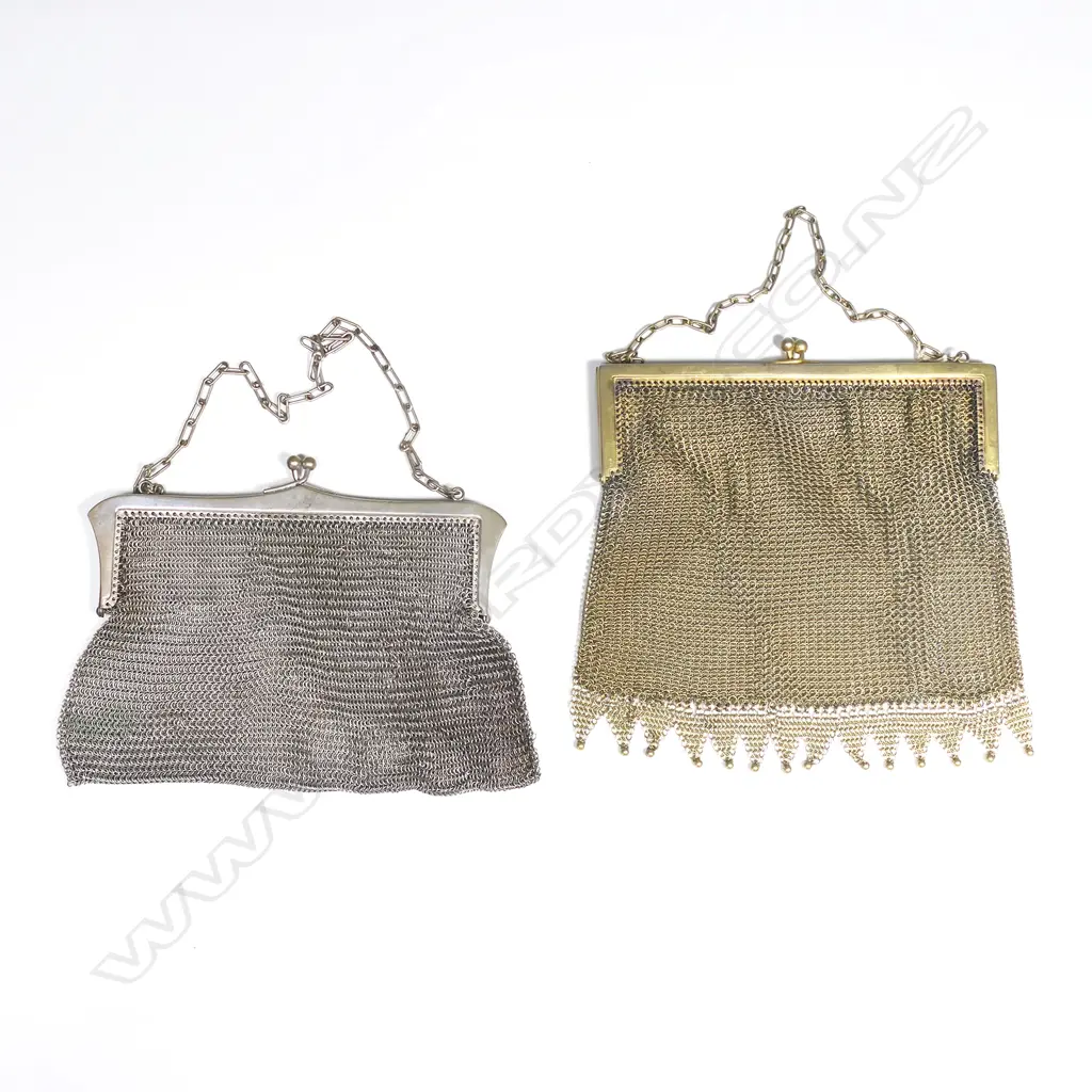 Two Edwardian chain mail mesh handbags, Image 1++