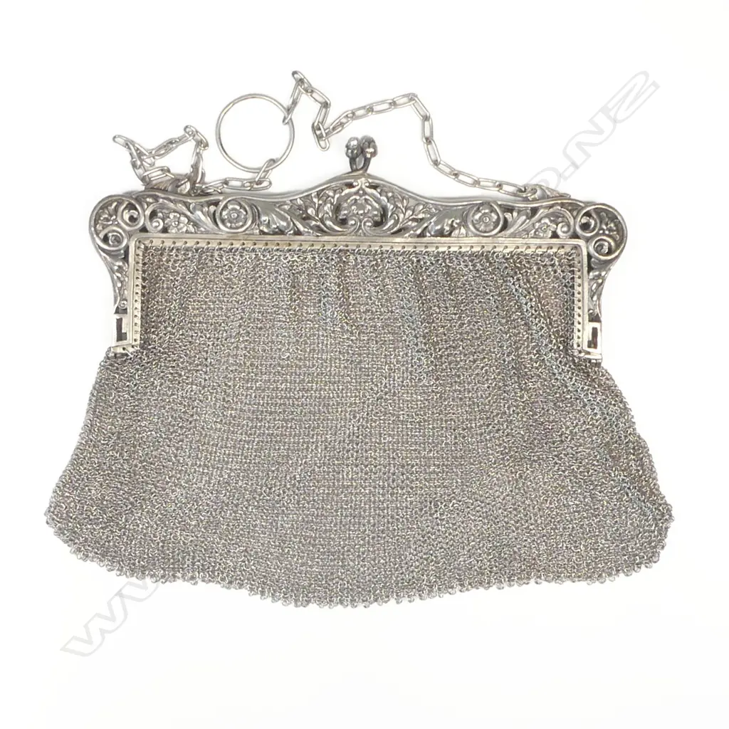 A German .800 silver chain mail mesh handbag, Image 1++