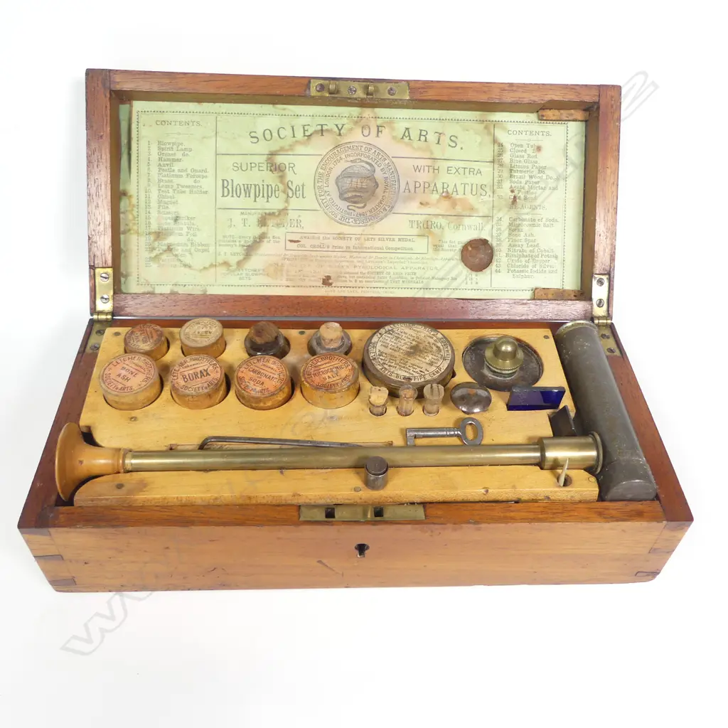 An English c.1880 one-layer mahogany boxed, 'Superior' blowpipe analysis set, with Society of Arts label with index to inside of lid, Image 1++