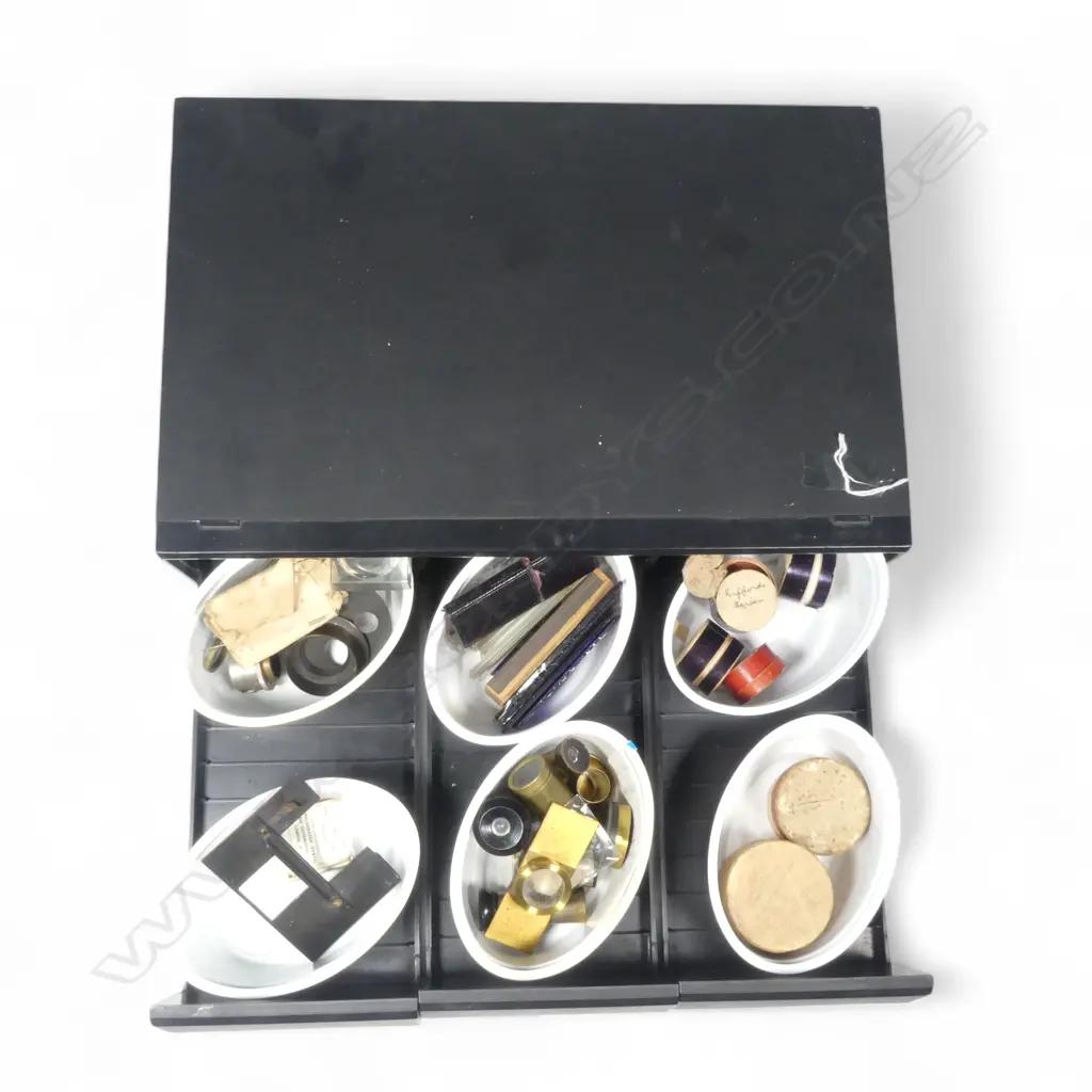 A selection of microscope slide preparation instruments, blue glass slides, covers, etc. in three drawer plastic file box. Image 1++