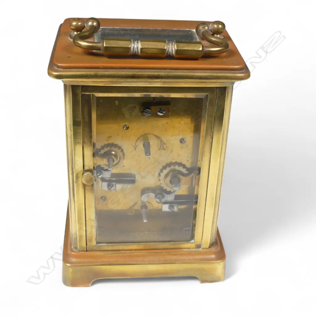 A French brass cased carriage clock in leather travel case, Image 1++