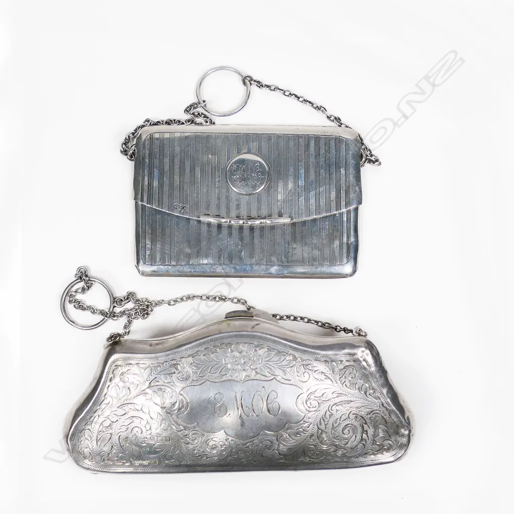 A sterling silver finger ring purse Birmingham 1915 and card case London 1909, Image 1++