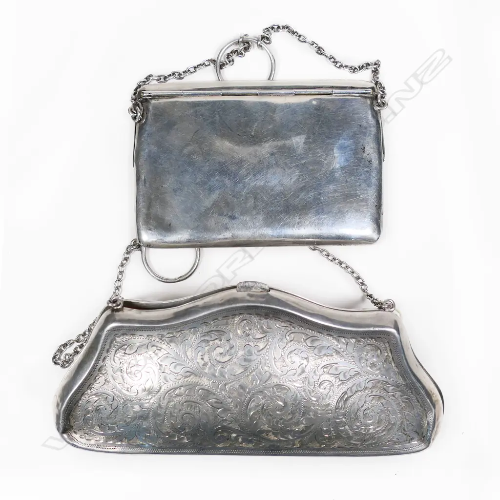 A sterling silver finger ring purse Birmingham 1915 and card case London 1909, Image 1++
