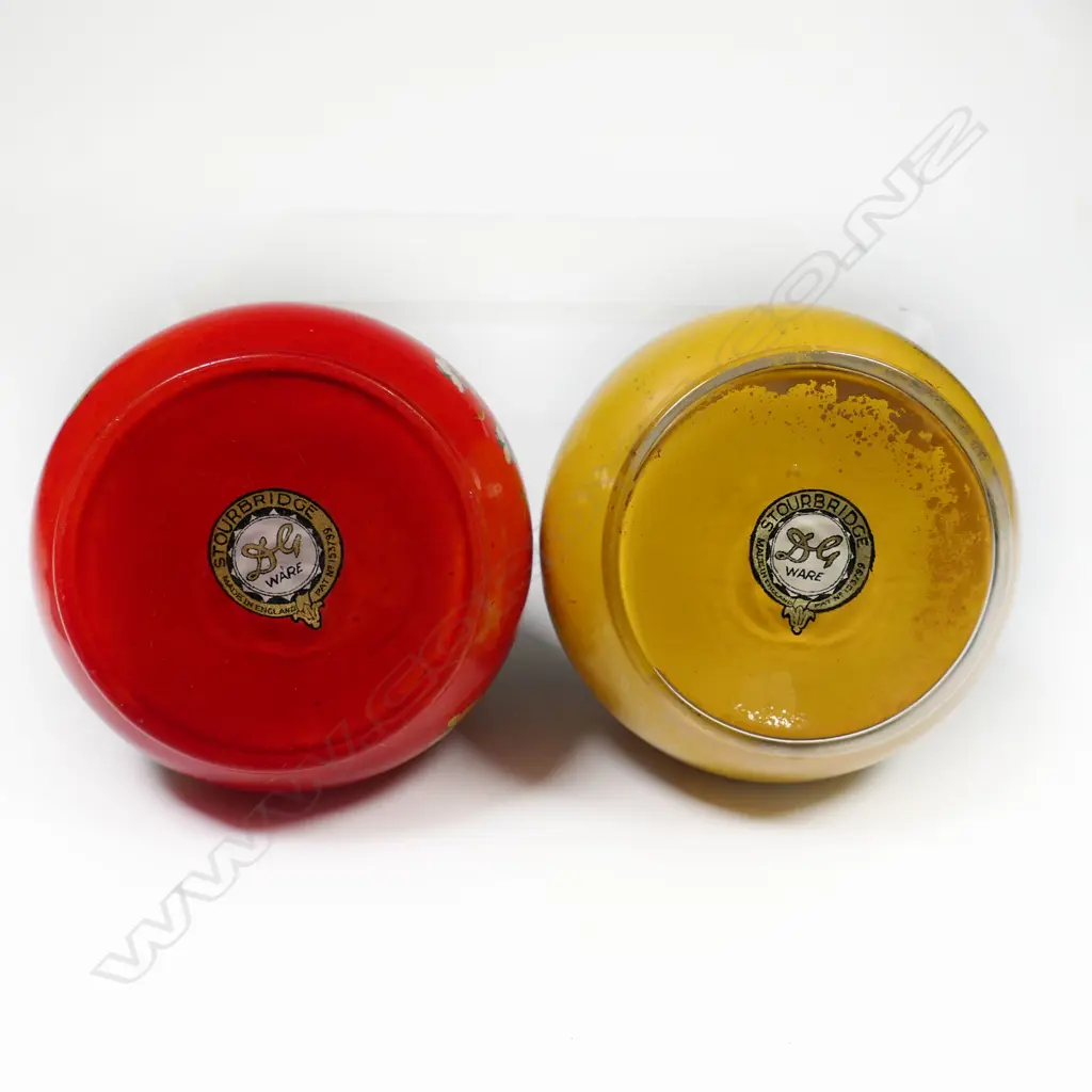 Two Stourbridge glass ashtrays and three ceramic ashtray / vestas Image 1++