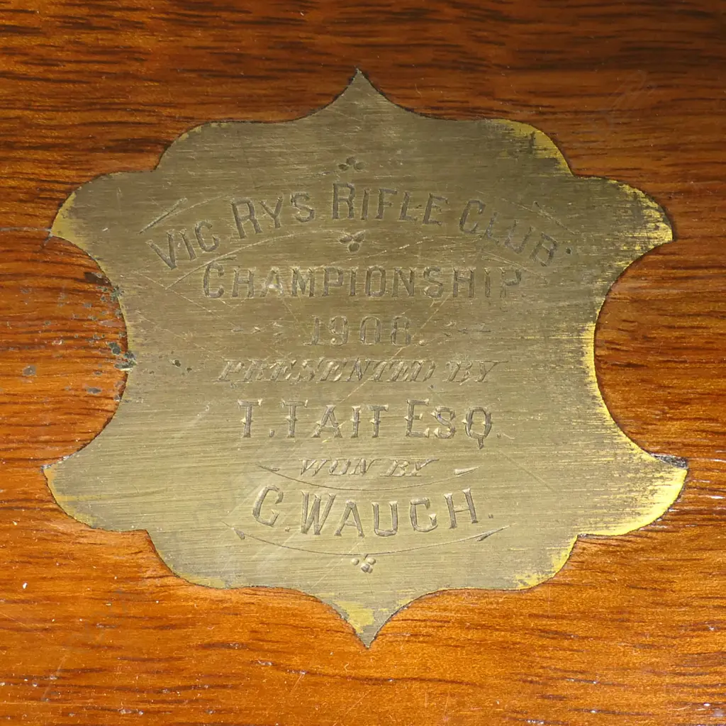 A games box, containing chess and draughtsmen, dominoes, cribbage board, game counters and marker, dice, cards, table skittles and Spellicans game, Image 1++