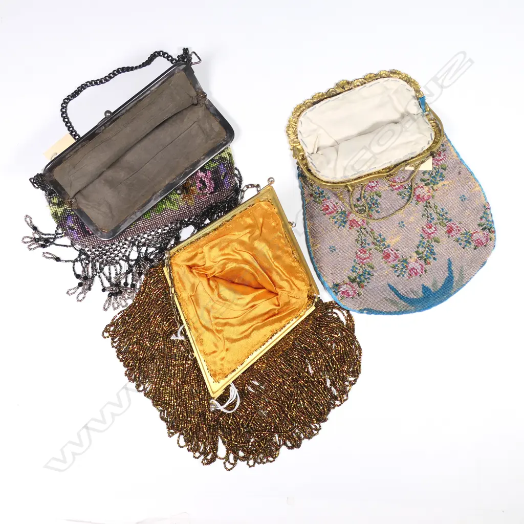Three fancy beaded bags, Image 1++