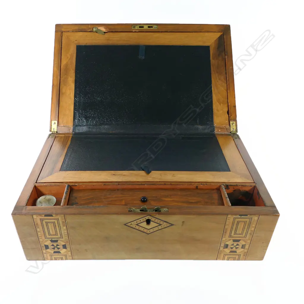 A Victorian Tunbridge-inlaid figured-walnut writing slope, with restored leather interior, complete with inkwell. 240 x 220 x 140mm Image 1++