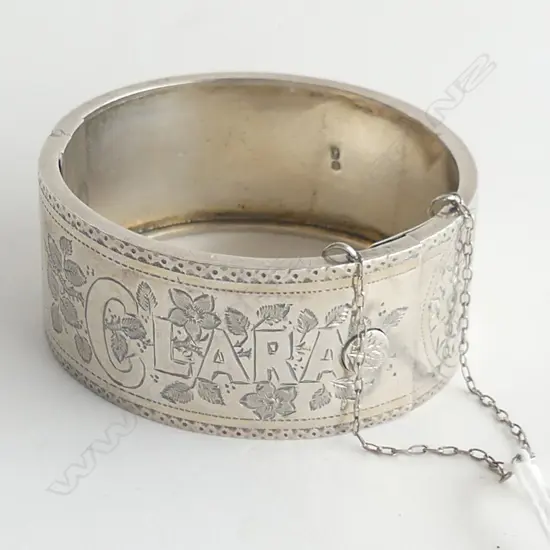 VICTORIAN SILVER HINGED BANGLE BIRMINGHAM 1886