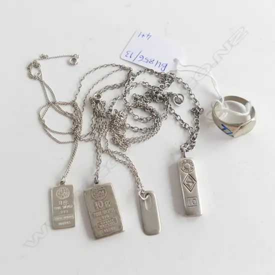 4 STG PENDANT NECKLACES + RING 39 GRAMS