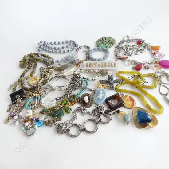 BAG ASST COSTUME JEWELLERY