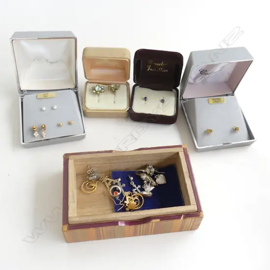 BOX ASST EARRINGS - SOME IN BOXES 