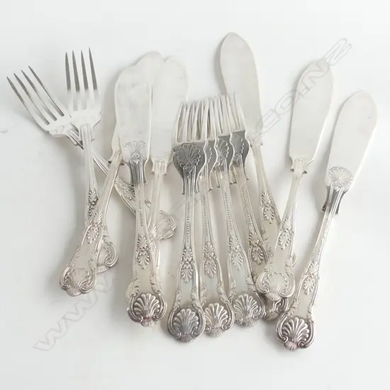 KINGS PATTERN 12 PCE SILVER PLATE FISH CUTLERY SERVICE BY JOHN TURTON, SHEFFIELD
