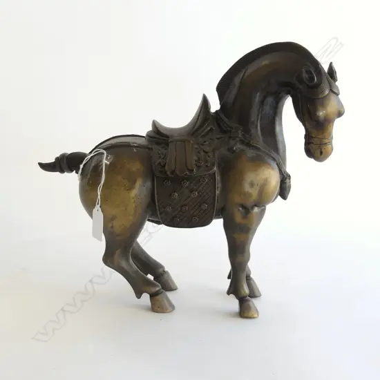 VERY HEAVY CHINESE BRONZE TANG STYLE HORSE. L320mm