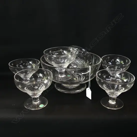 7PC STUART CRYSTAL STAR PATTERN DESSERT SET, LG BOWL (DIA 210MM) & 6 SM FOOTED BOWLS (DIA 105MM)