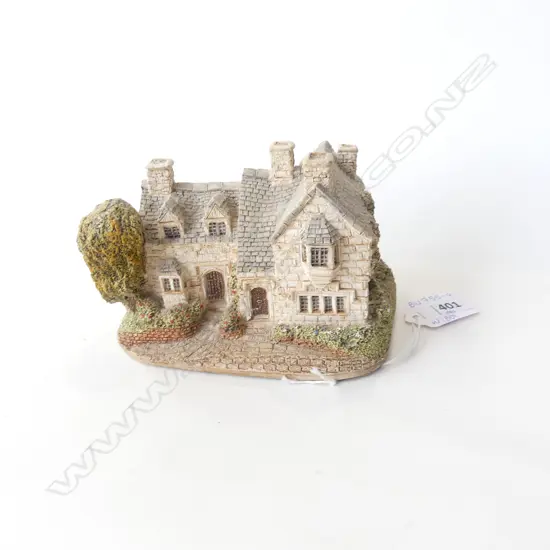 LILLIPUT LANE -'MORETON MANOR' - IN ORIGINAL BOX