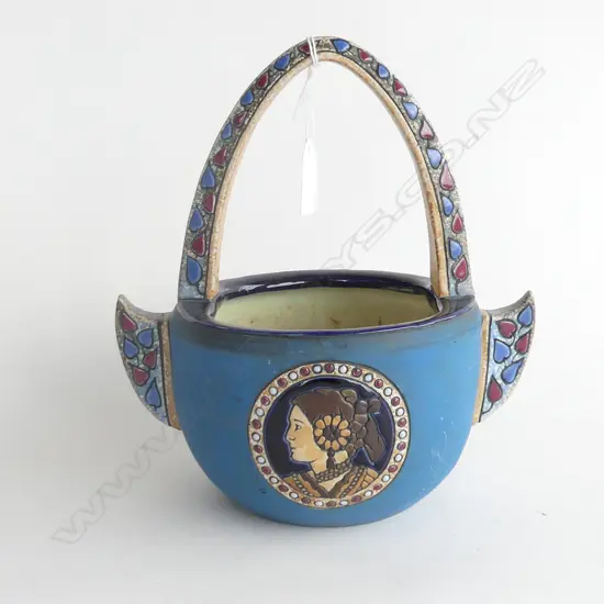 CZECHOSLOVAKIAN AMPHORA BASKET H.220mm