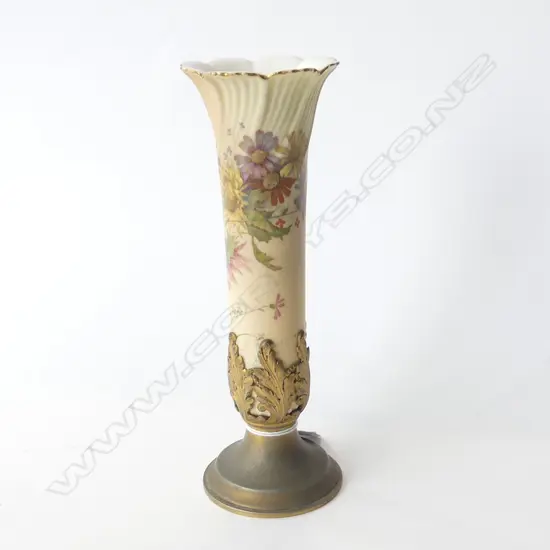 ROYAL WORCESTER PORCELAIN HAND PAINTED VASE WITH GOLD GILDED METAL BASE H. 210MM VERY TINY RIM FRIT