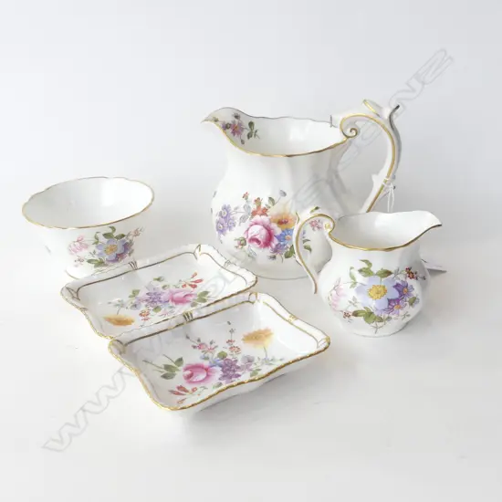 5 PCS ROYAL CROWN DERBY, DERBY POSIES, 2 DISHES (L 100MM) 2 JUGS (H 100 & 65MM) _ SUGAR BOWL - 4 PCS RED MARK